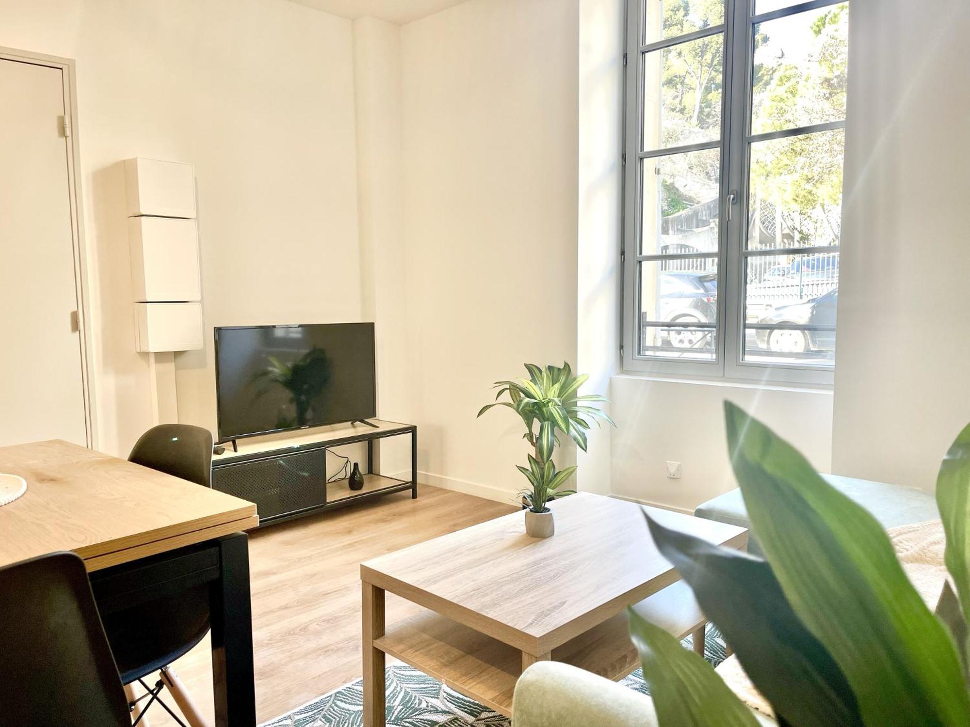 Apartment Le Petit Luberon Wifi Fibre
