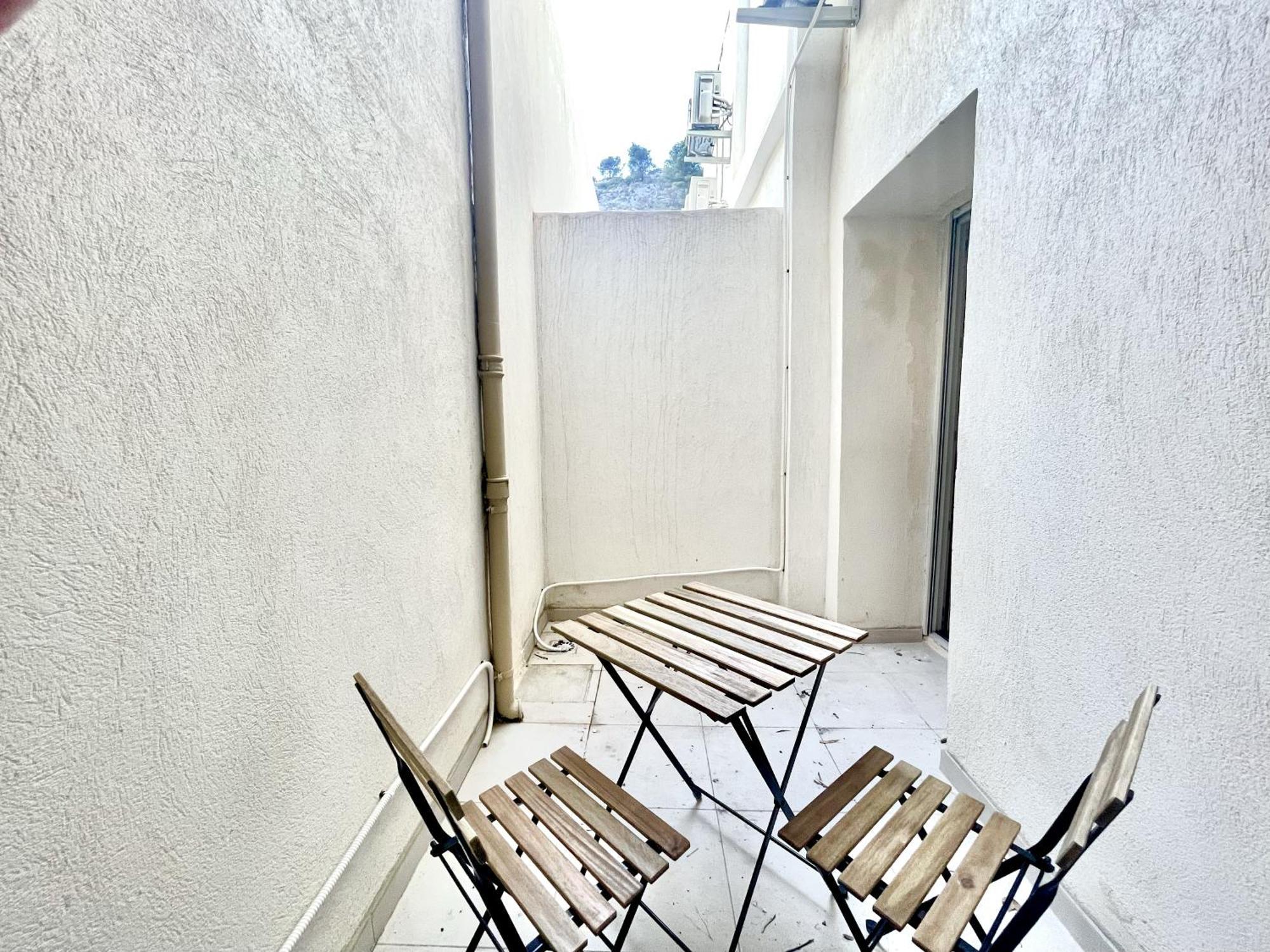 Le Petit Luberon Wifi Fibre Apartment *
