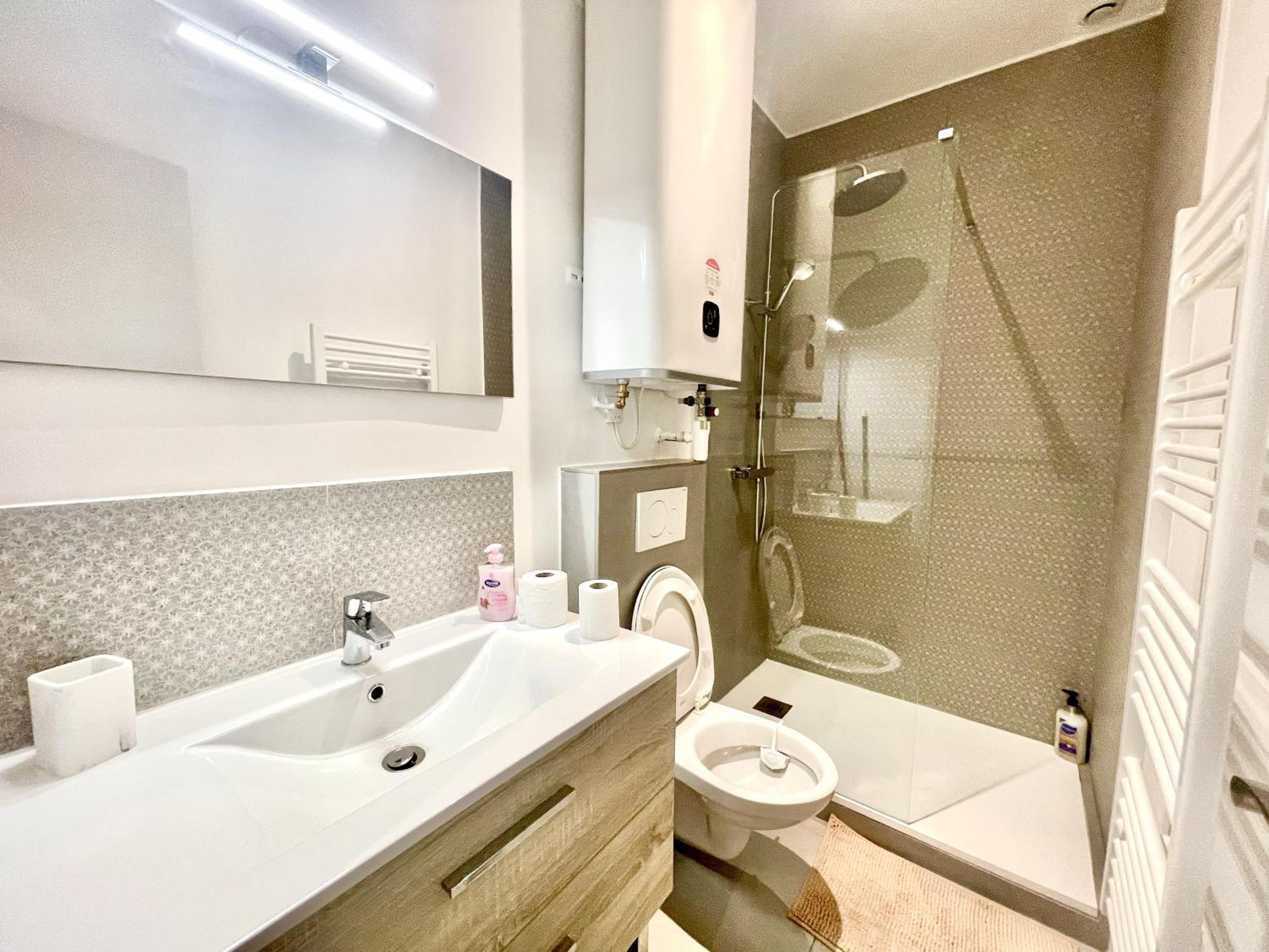 Apartment Le Petit Luberon Wifi Fibre *