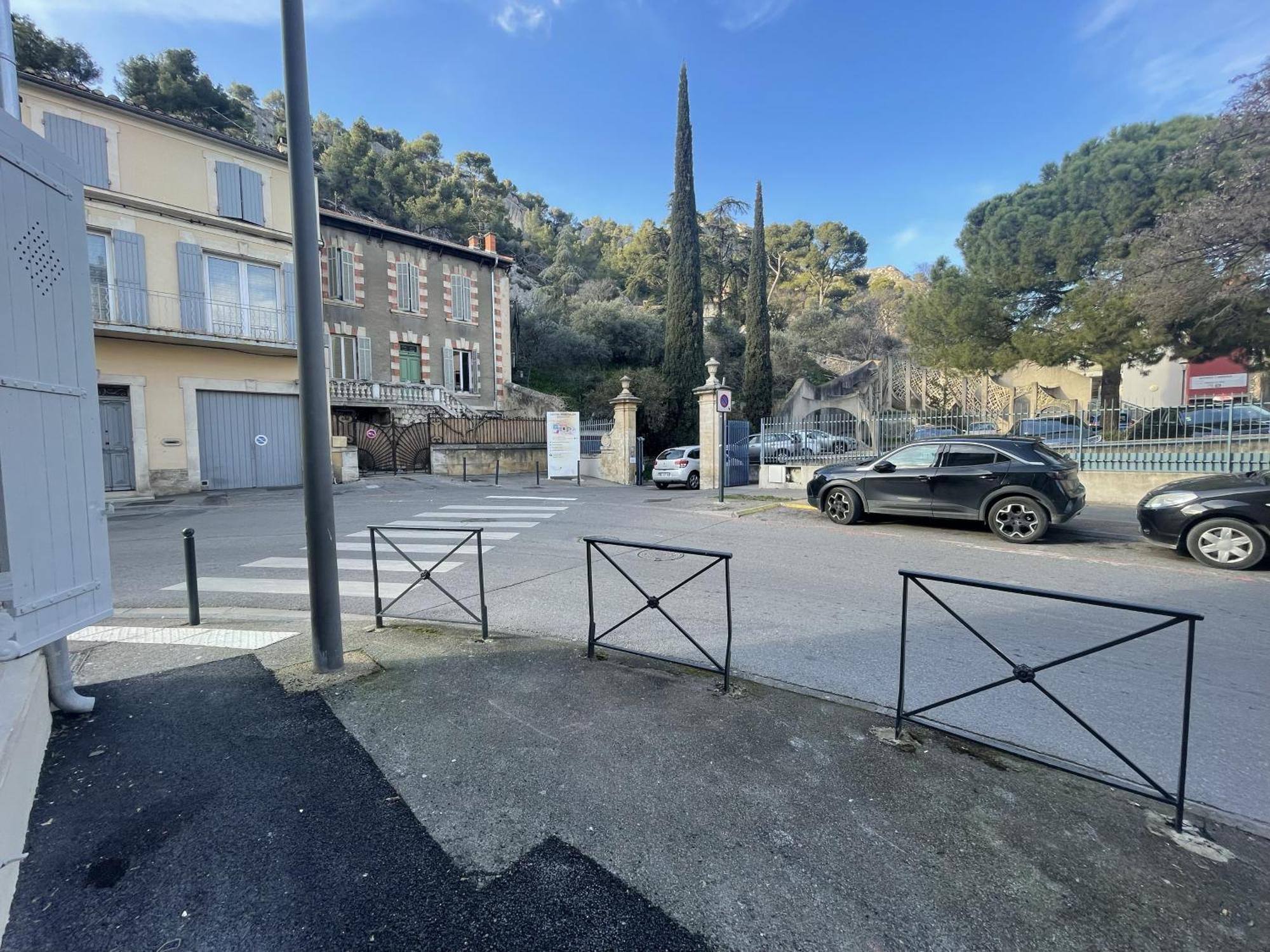 Le Petit Luberon Wifi Fibre Appartamento Cavaillon